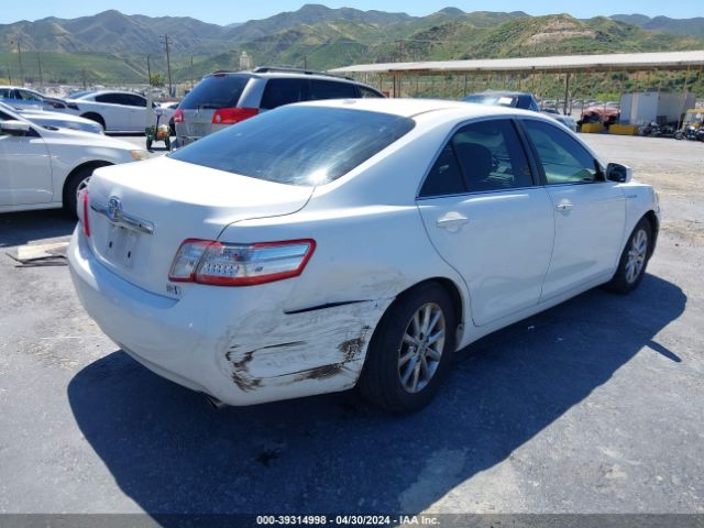 Photo 3 VIN: 4T1BB3EK2AU116269 - TOYOTA CAMRY HYBRID 