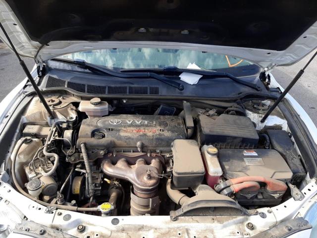 Photo 6 VIN: 4T1BB3EK2AU117597 - TOYOTA CAMRY HYBR 