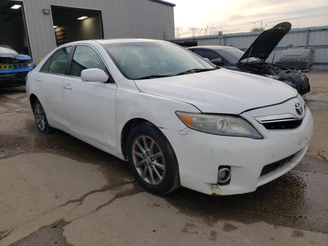 Photo 3 VIN: 4T1BB3EK2BU135485 - TOYOTA CAMRY HYBR 