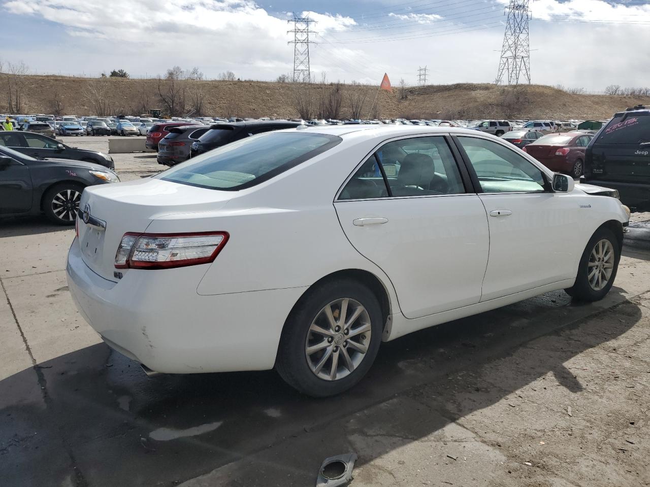 Photo 2 VIN: 4T1BB3EK2BU135924 - TOYOTA CAMRY 