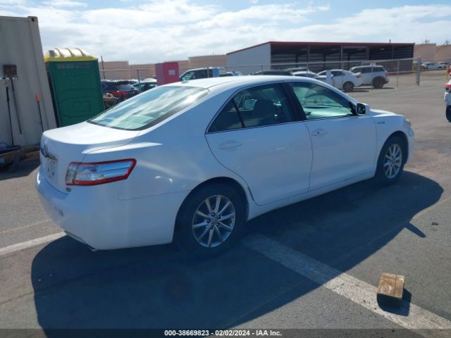 Photo 3 VIN: 4T1BB3EK2BU139388 - TOYOTA CAMRY HYBRID 