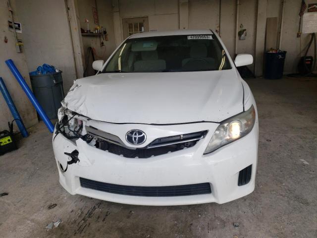 Photo 4 VIN: 4T1BB3EK2BU141612 - TOYOTA CAMRY HYBR 