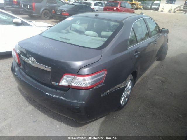 Photo 3 VIN: 4T1BB3EK3AU118001 - TOYOTA CAMRY HYBRID 