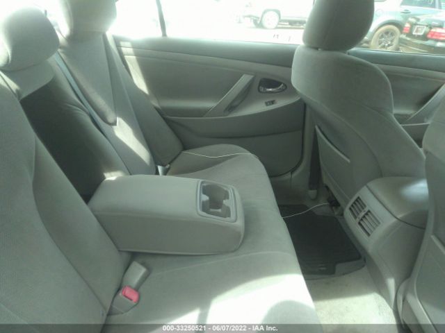 Photo 7 VIN: 4T1BB3EK3AU118001 - TOYOTA CAMRY HYBRID 