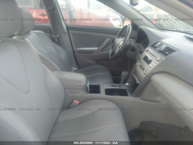 Photo 4 VIN: 4T1BB3EK3AU125546 - TOYOTA CAMRY HYBRID 