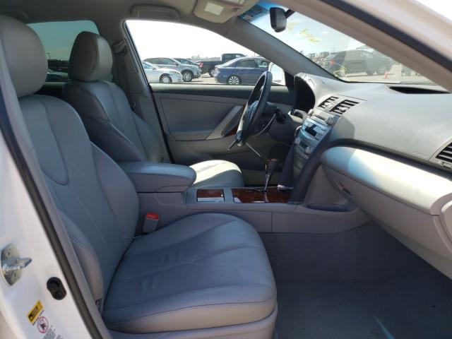 Photo 4 VIN: 4T1BB3EK3AU125580 - TOYOTA CAMRY 