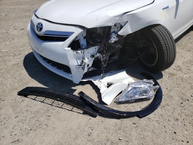 Photo 8 VIN: 4T1BB3EK3AU125580 - TOYOTA CAMRY HYBR 