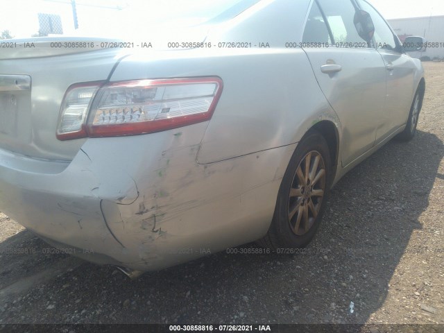 Photo 5 VIN: 4T1BB3EK3BU132093 - TOYOTA CAMRY HYBRID 