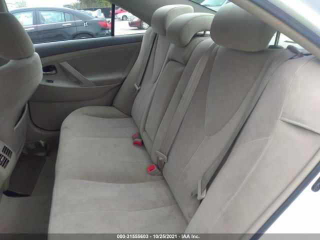 Photo 7 VIN: 4T1BB3EK4BU126724 - TOYOTA CAMRY HYBRID 