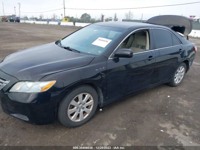 Photo 1 VIN: 4T1BB3EK4BU134063 - TOYOTA CAMRY HYBRID 