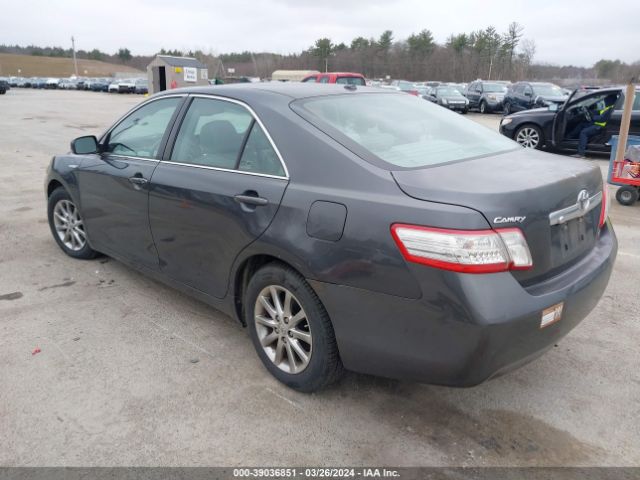 Photo 2 VIN: 4T1BB3EK4BU134631 - TOYOTA CAMRY HYBRID 