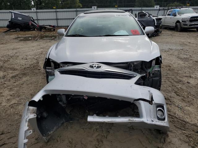 Photo 4 VIN: 4T1BB3EK4BU138002 - TOYOTA CAMRY HYBR 