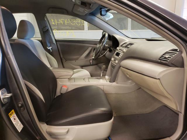 Photo 4 VIN: 4T1BB3EK4BU142597 - TOYOTA CAMRY HYBR 