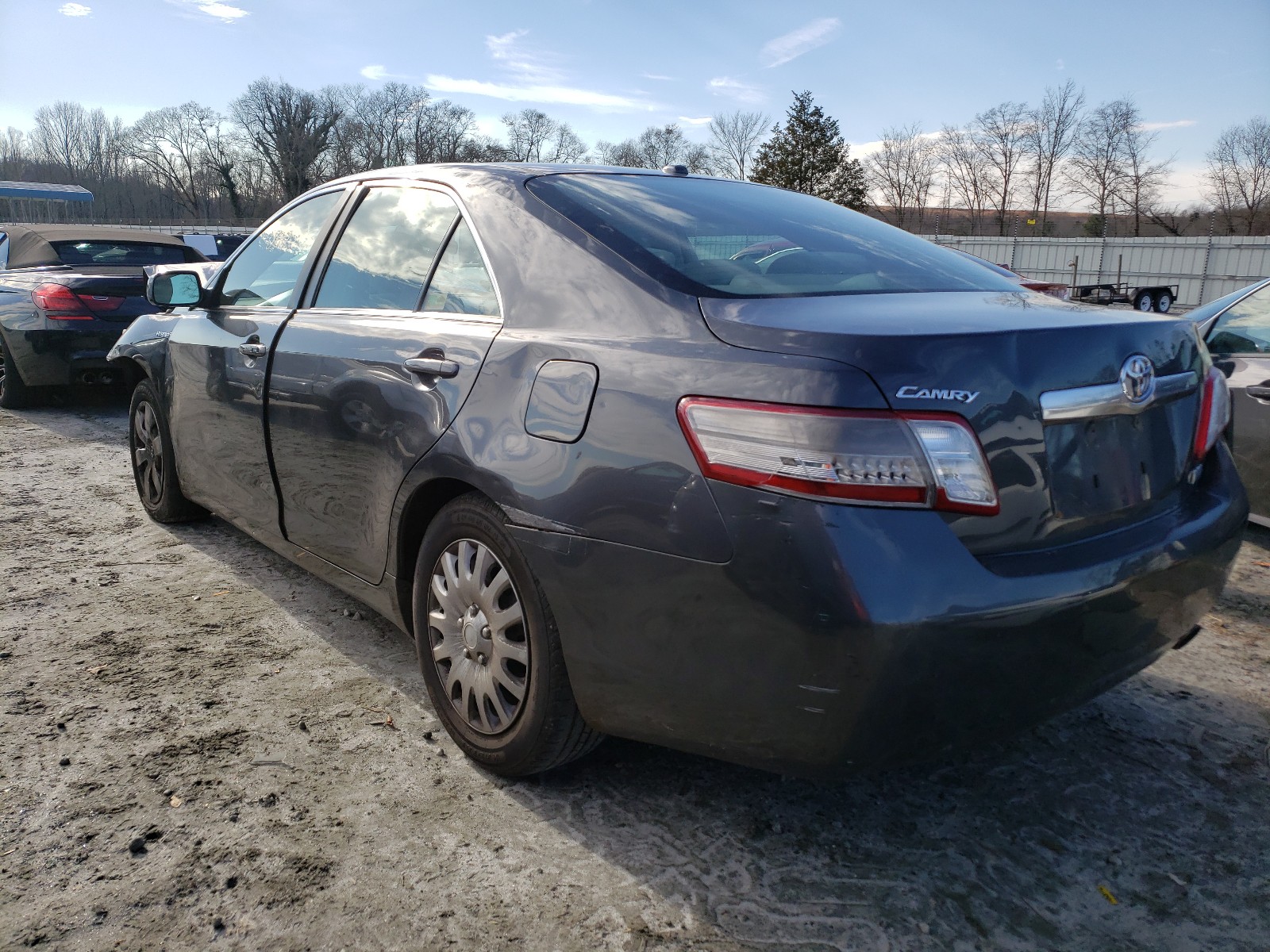 Photo 2 VIN: 4T1BB3EK5AU118811 - TOYOTA CAMRY HYBR 