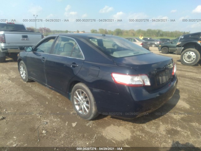 Photo 2 VIN: 4T1BB3EK5AU120610 - TOYOTA CAMRY HYBRID 