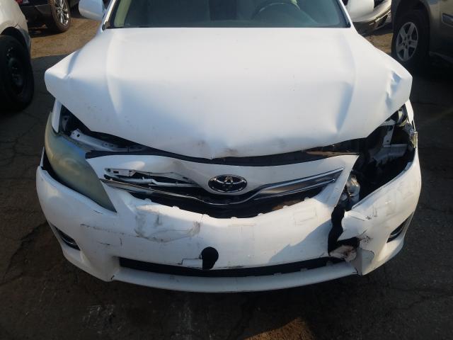 Photo 6 VIN: 4T1BB3EK5AU122647 - TOYOTA CAMRY HYBR 