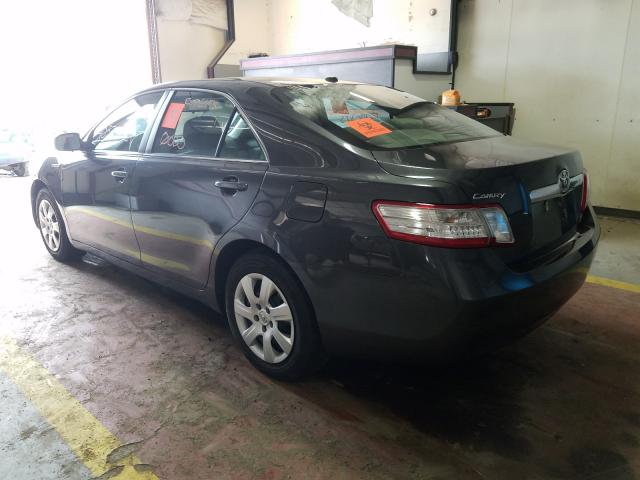 Photo 2 VIN: 4T1BB3EK5BU138610 - TOYOTA CAMRY HYBR 