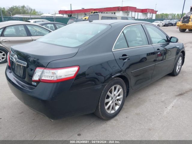 Photo 3 VIN: 4T1BB3EK6AU114122 - TOYOTA CAMRY HYBRID 