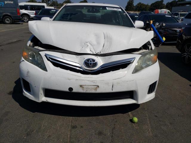 Photo 4 VIN: 4T1BB3EK6AU115545 - TOYOTA CAMRY HYBR 