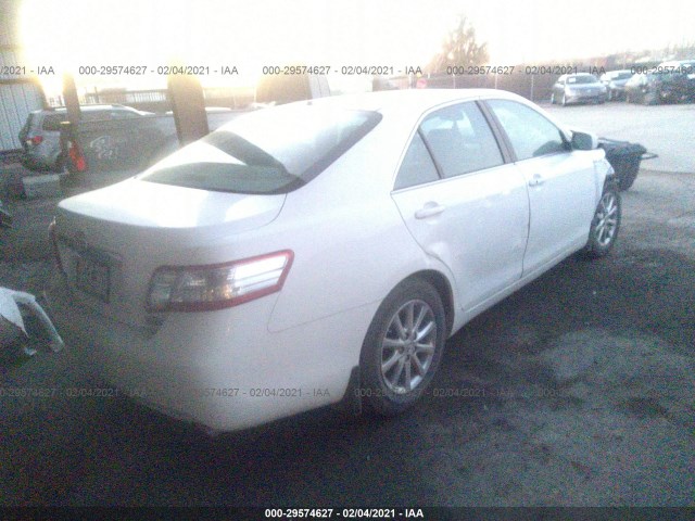 Photo 3 VIN: 4T1BB3EK6AU118655 - TOYOTA CAMRY HYBRID 