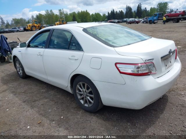 Photo 2 VIN: 4T1BB3EK6AU120440 - TOYOTA CAMRY HYBRID 