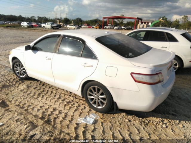 Photo 2 VIN: 4T1BB3EK7AU119393 - TOYOTA CAMRY HYBRID 