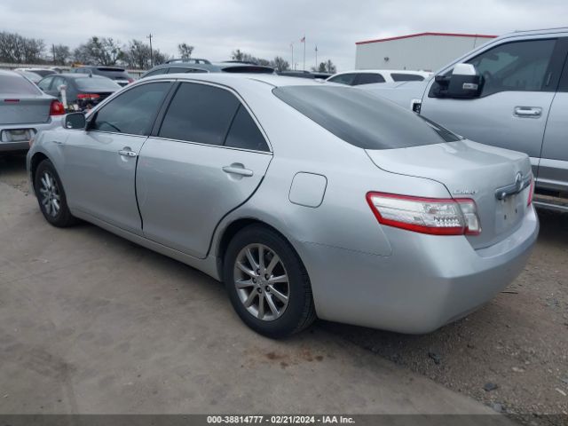 Photo 2 VIN: 4T1BB3EK7BU133280 - TOYOTA CAMRY HYBRID 