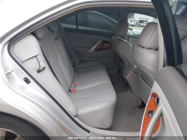 Photo 7 VIN: 4T1BB3EK7BU133280 - TOYOTA CAMRY HYBRID 