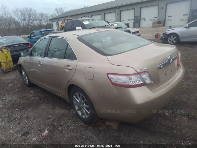 Photo 2 VIN: 4T1BB3EK7BU134848 - TOYOTA CAMRY HYBRID 