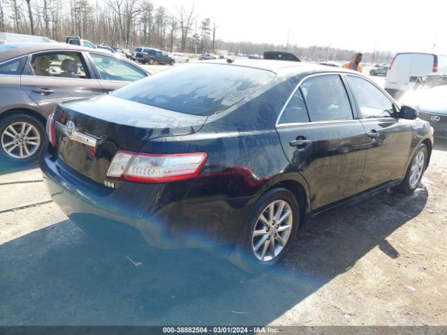 Photo 3 VIN: 4T1BB3EK8BU131165 - TOYOTA CAMRY HYBRID 