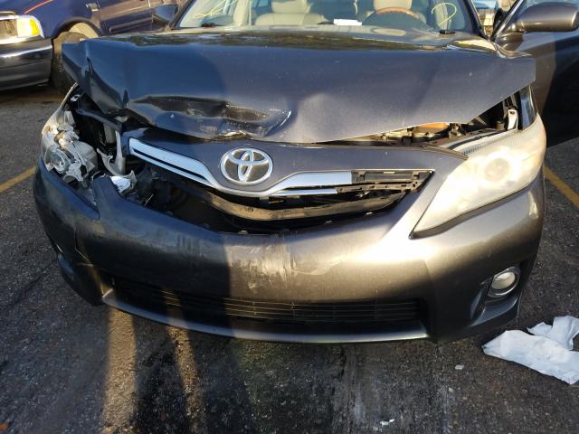 Photo 8 VIN: 4T1BB3EK8BU133174 - TOYOTA CAMRY HYBR 