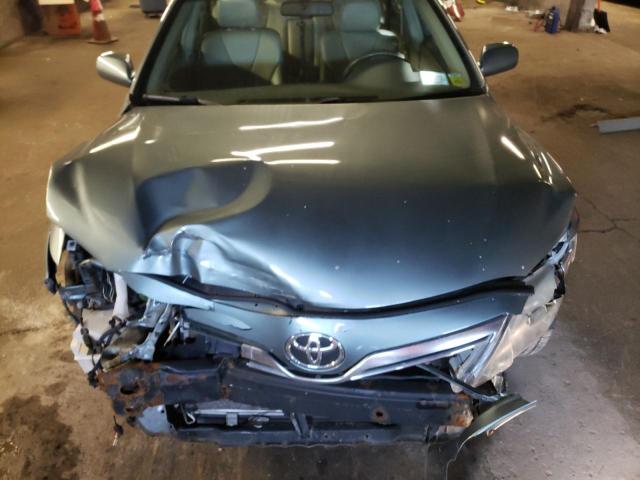 Photo 10 VIN: 4T1BB3EK8BU135863 - TOYOTA CAMRY HYBR 