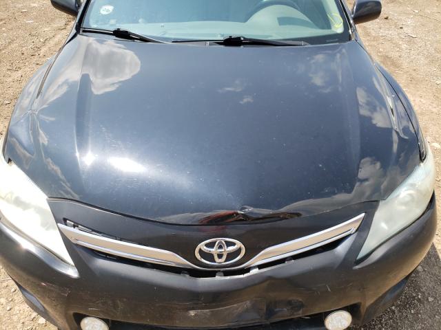 Photo 6 VIN: 4T1BB3EK9AU112347 - TOYOTA CAMRY HYBR 