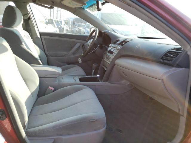 Photo 4 VIN: 4T1BB3EK9AU118438 - TOYOTA CAMRY HYBR 