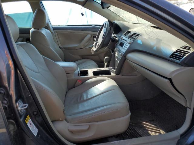 Photo 4 VIN: 4T1BB3EK9AU118486 - TOYOTA CAMRY HYBR 