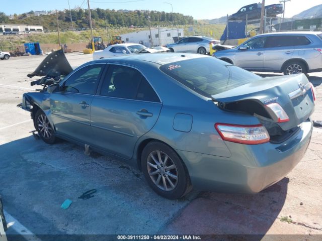 Photo 2 VIN: 4T1BB3EK9BU133832 - TOYOTA CAMRY HYBRID 