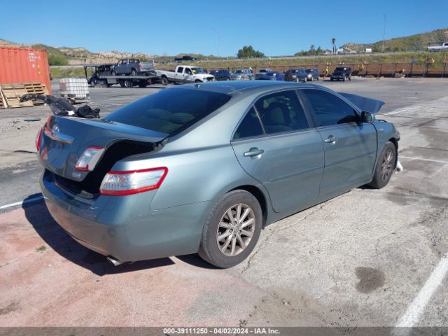 Photo 3 VIN: 4T1BB3EK9BU133832 - TOYOTA CAMRY HYBRID 