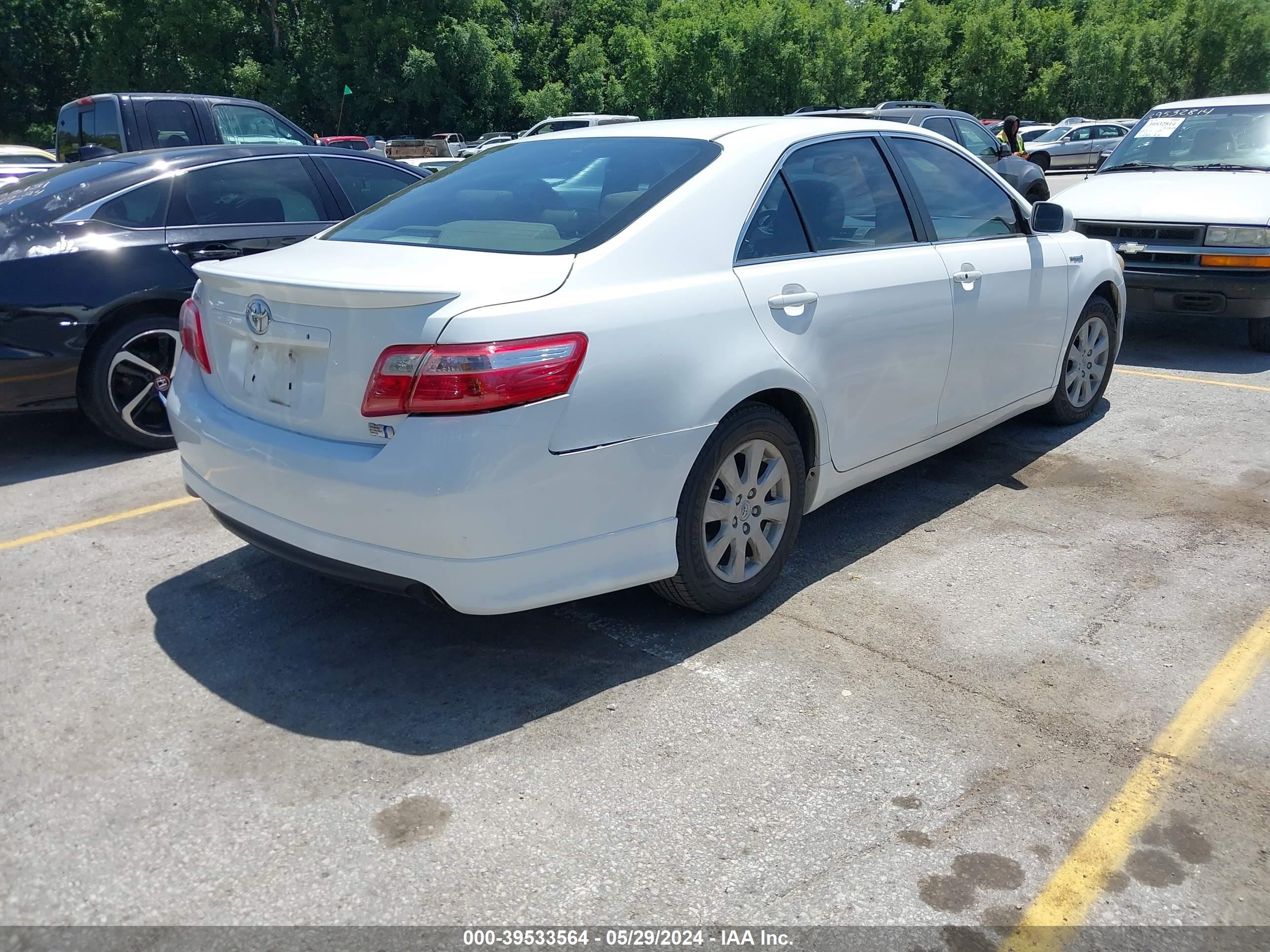 Photo 3 VIN: 4T1BB46K08U059617 - TOYOTA CAMRY 