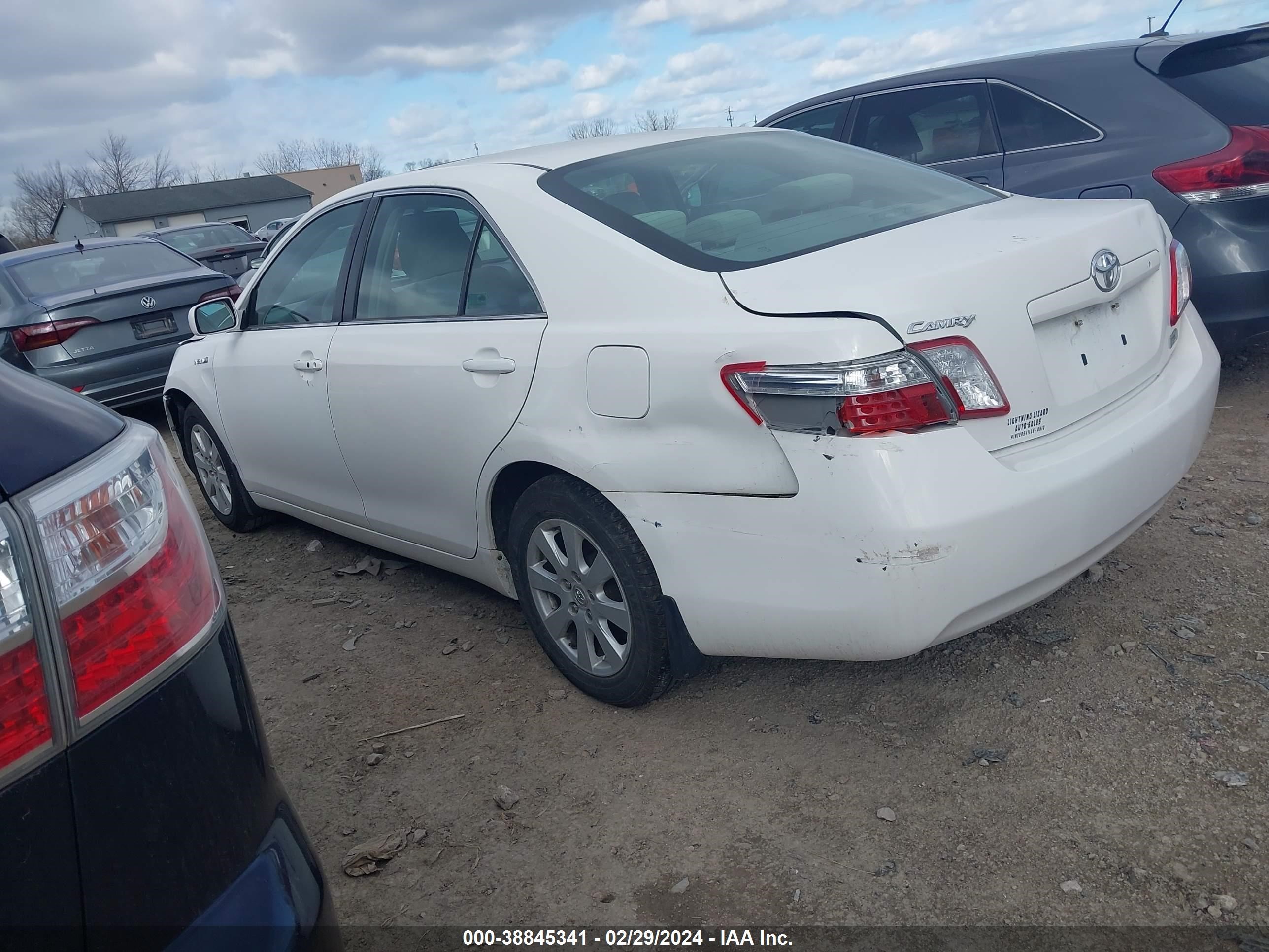 Photo 2 VIN: 4T1BB46K09U104721 - TOYOTA CAMRY 