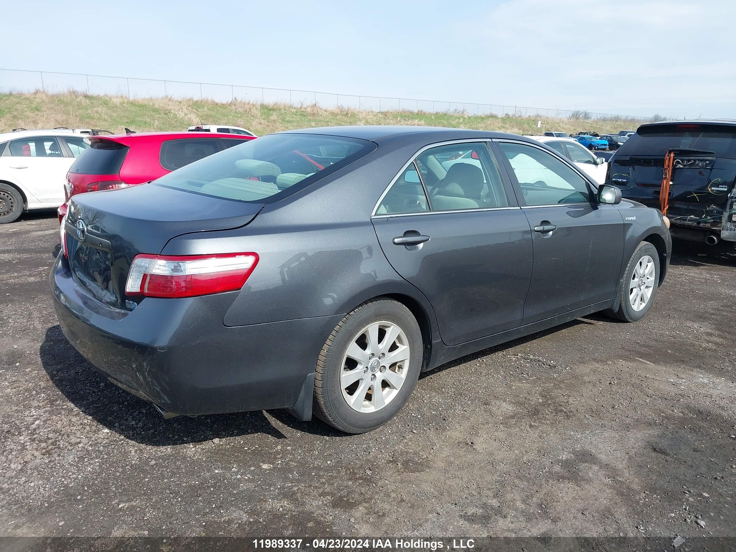 Photo 3 VIN: 4T1BB46K19U064603 - TOYOTA CAMRY 