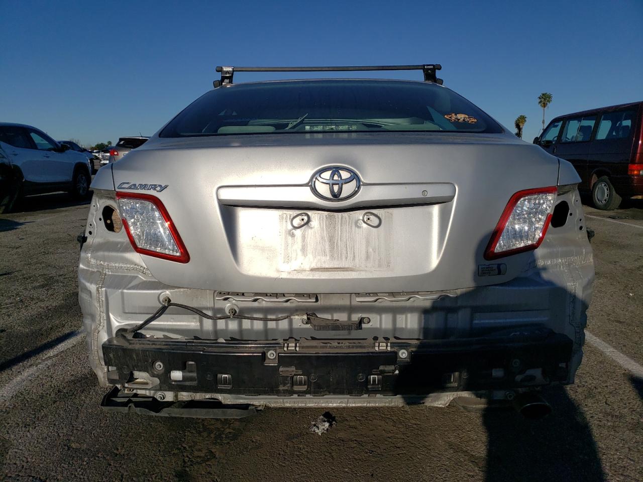 Photo 5 VIN: 4T1BB46K28U033939 - TOYOTA CAMRY 