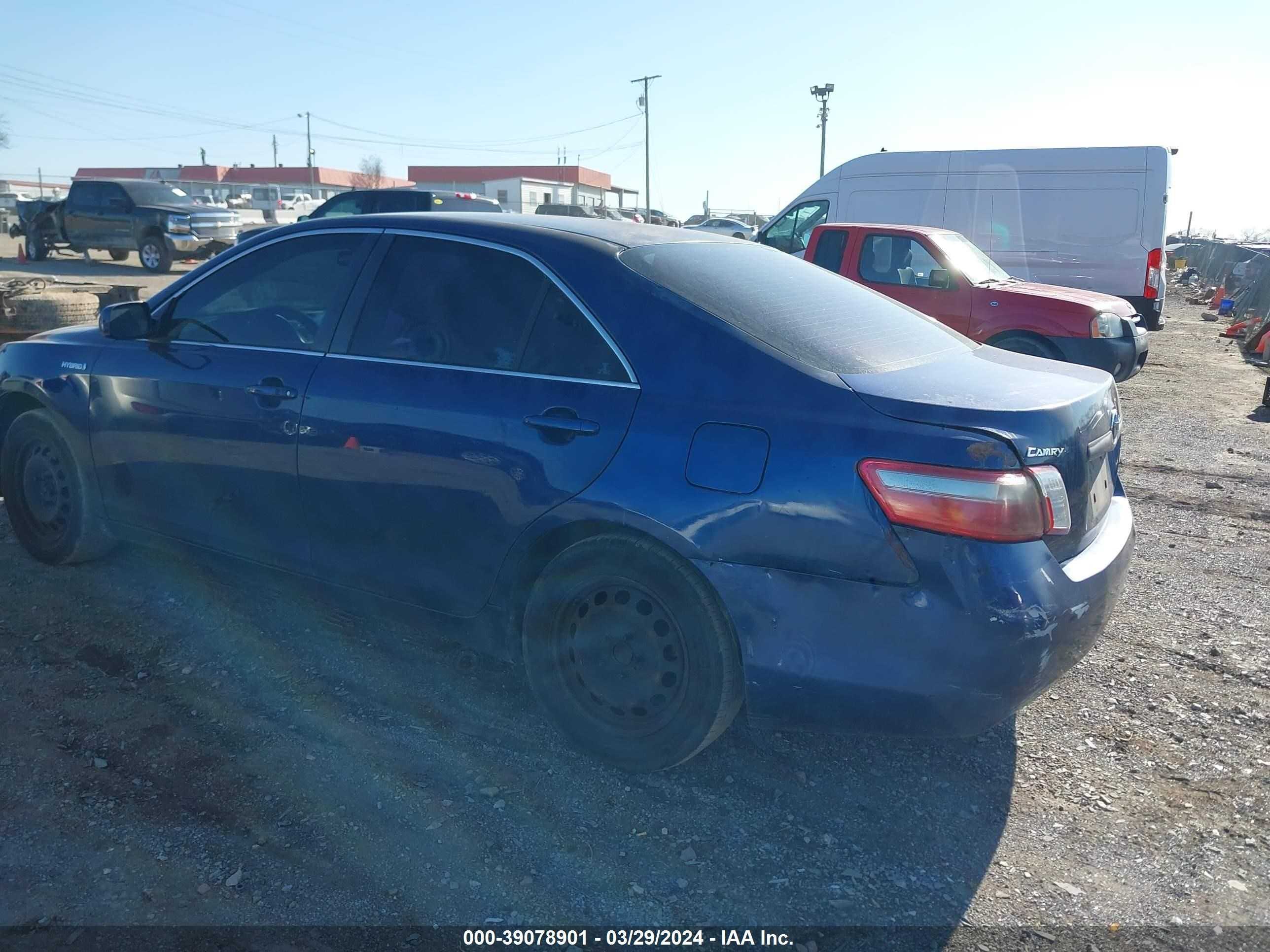 Photo 2 VIN: 4T1BB46K38U057523 - TOYOTA CAMRY 