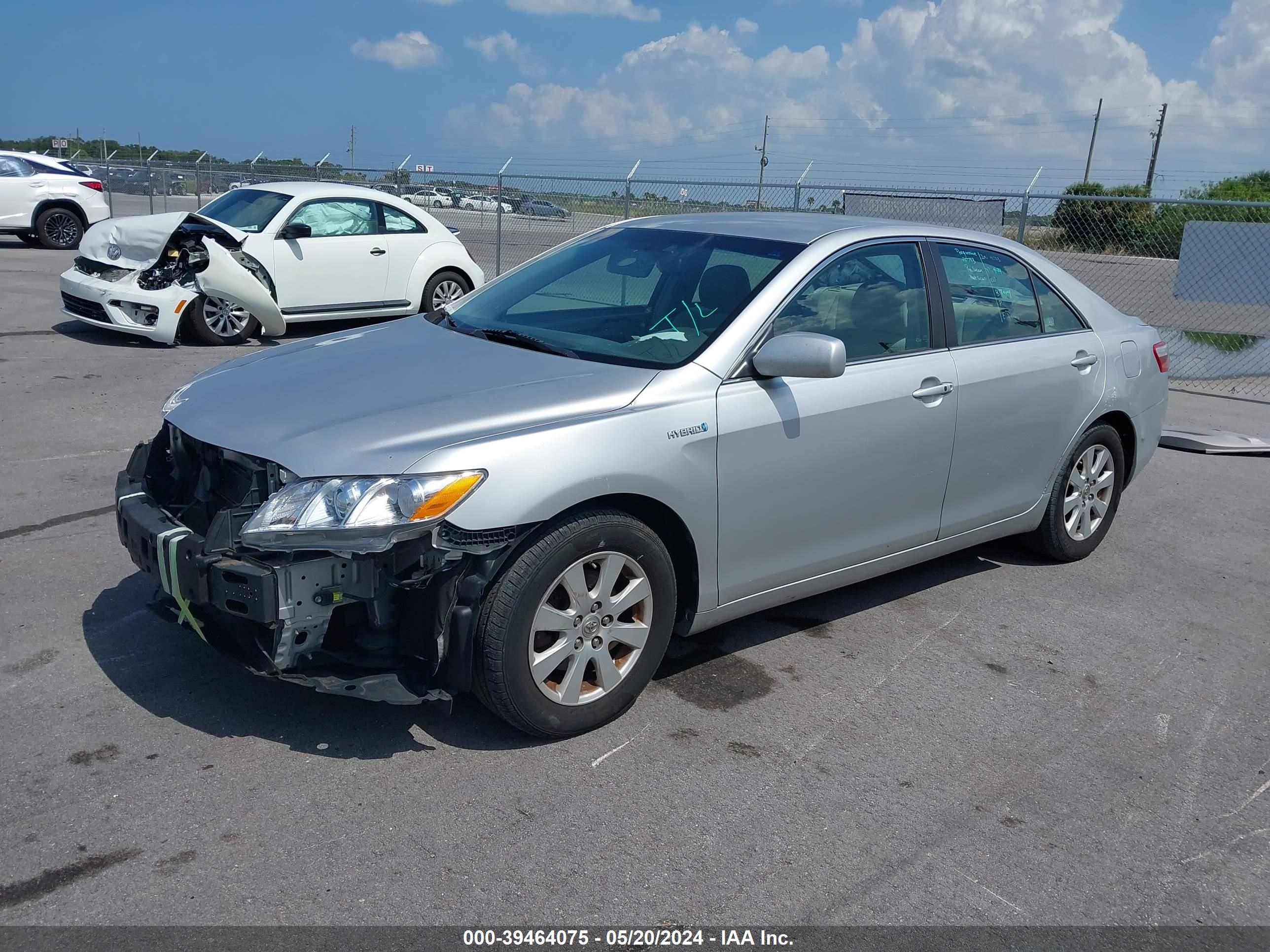 Photo 1 VIN: 4T1BB46K39U088742 - TOYOTA CAMRY 