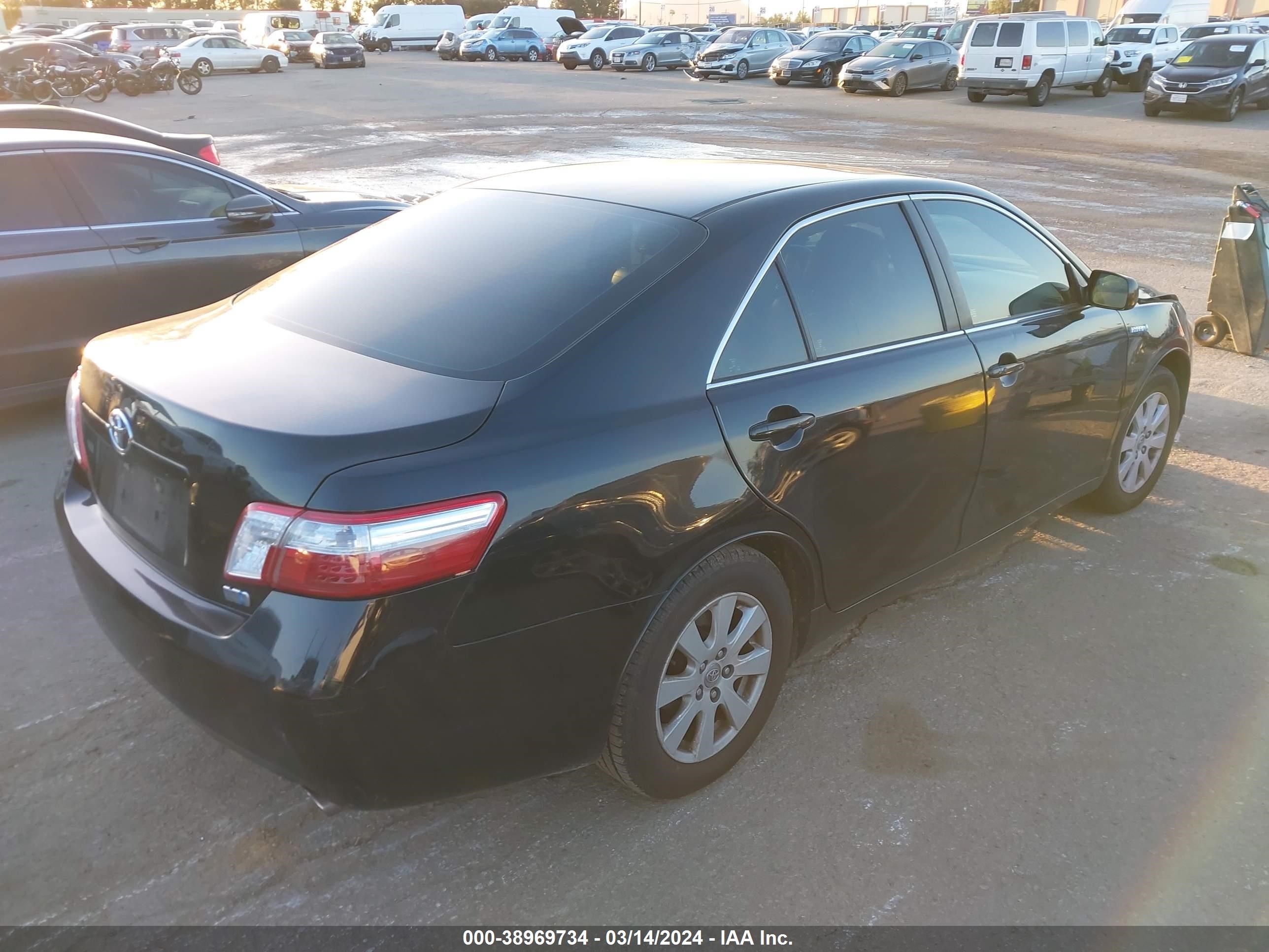 Photo 3 VIN: 4T1BB46K39U104129 - TOYOTA CAMRY 