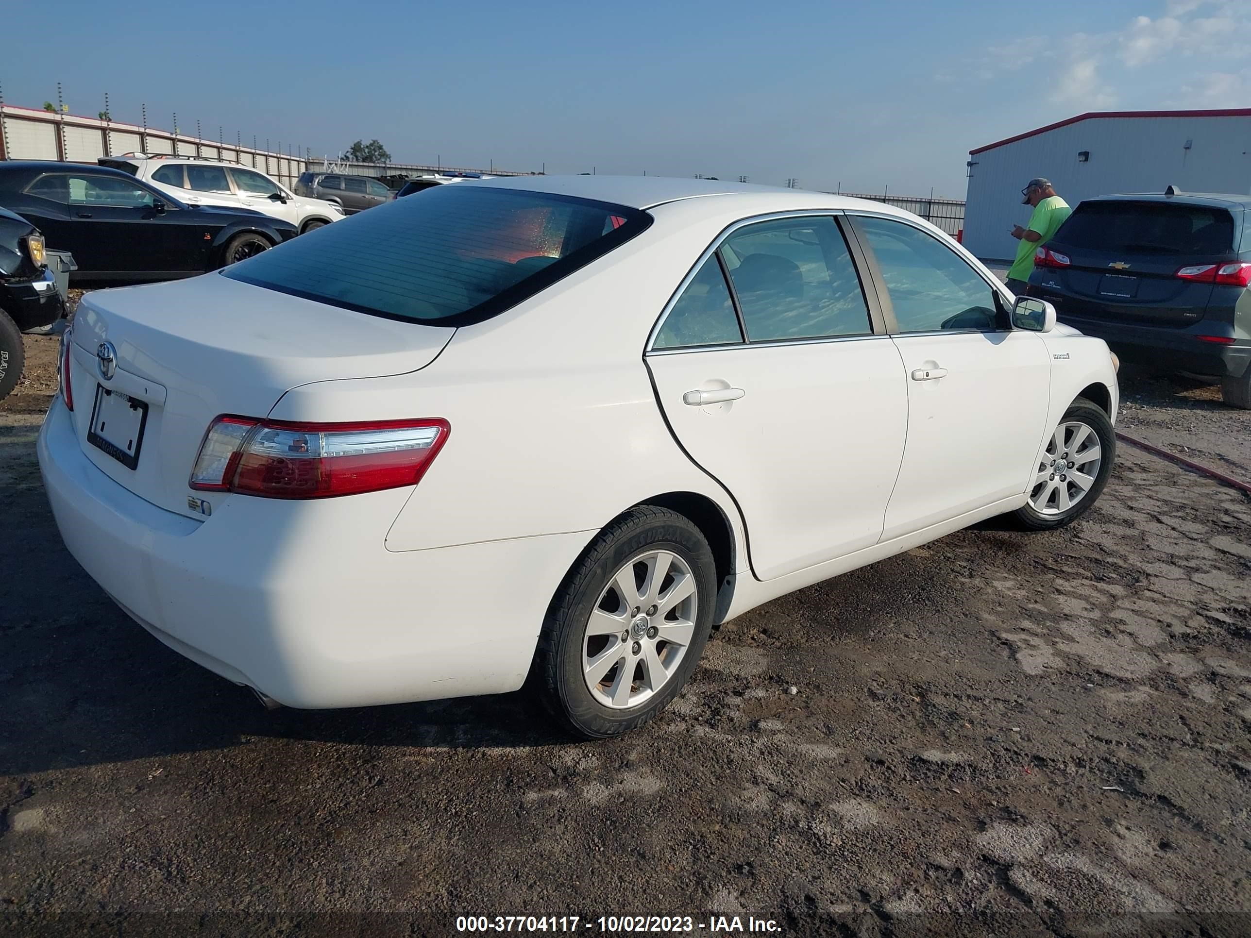 Photo 3 VIN: 4T1BB46K48U035045 - TOYOTA CAMRY 