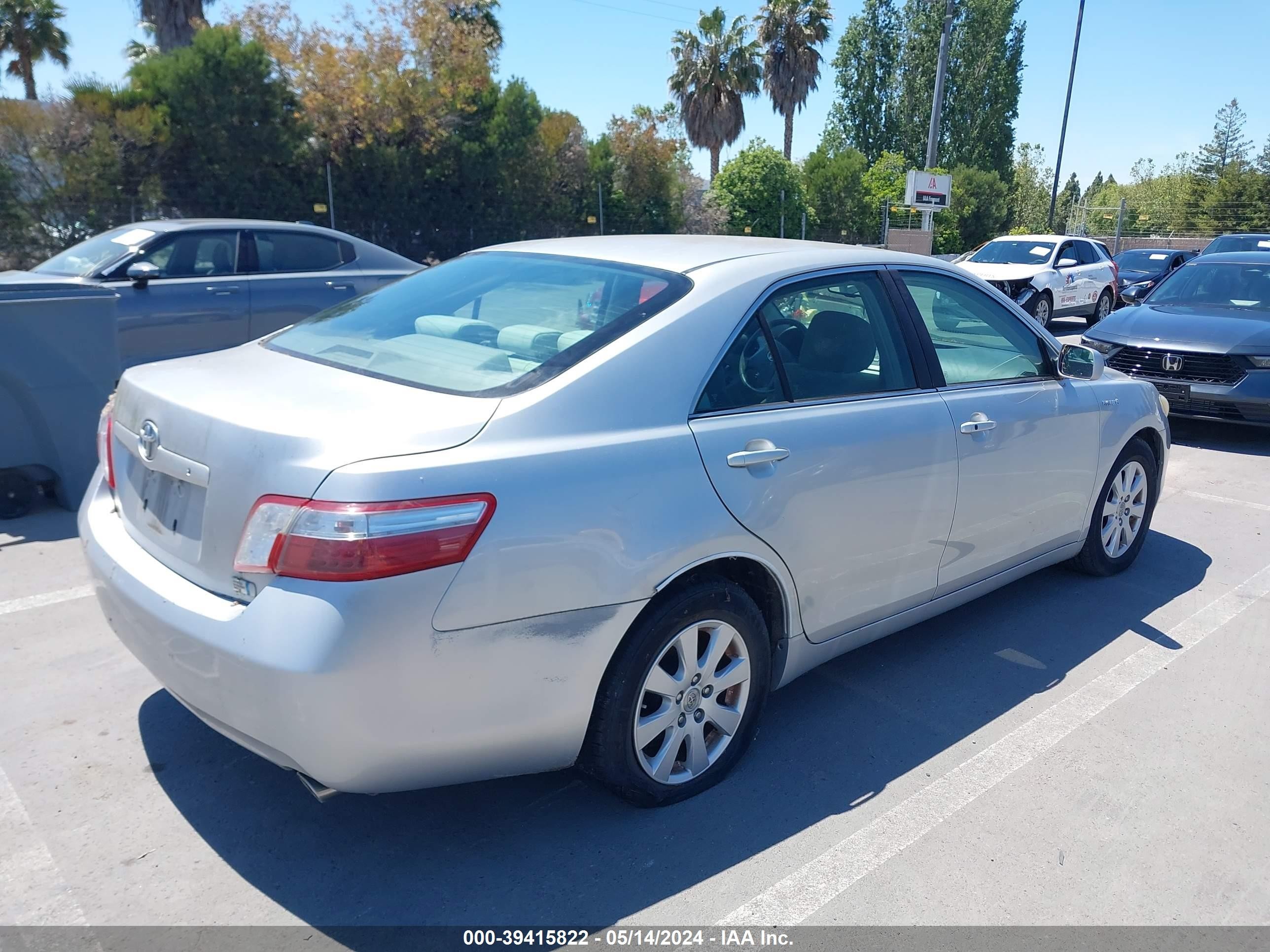 Photo 3 VIN: 4T1BB46K57U006796 - TOYOTA CAMRY 