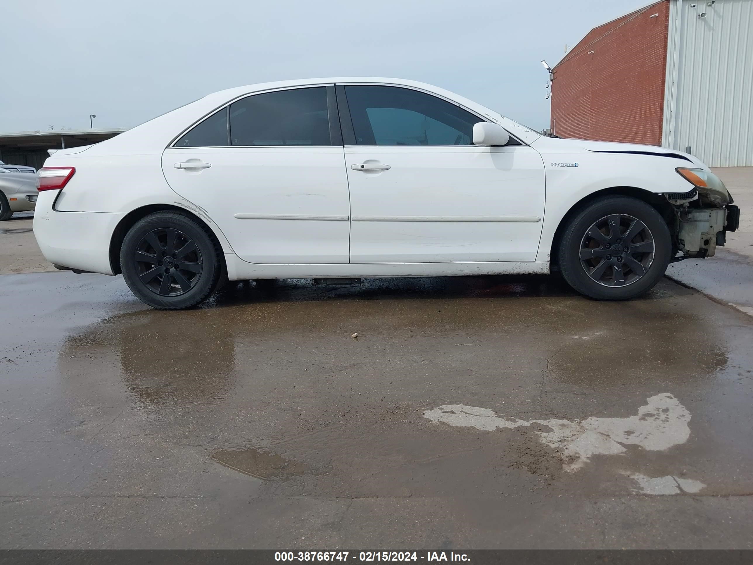 Photo 12 VIN: 4T1BB46K58U038097 - TOYOTA CAMRY 