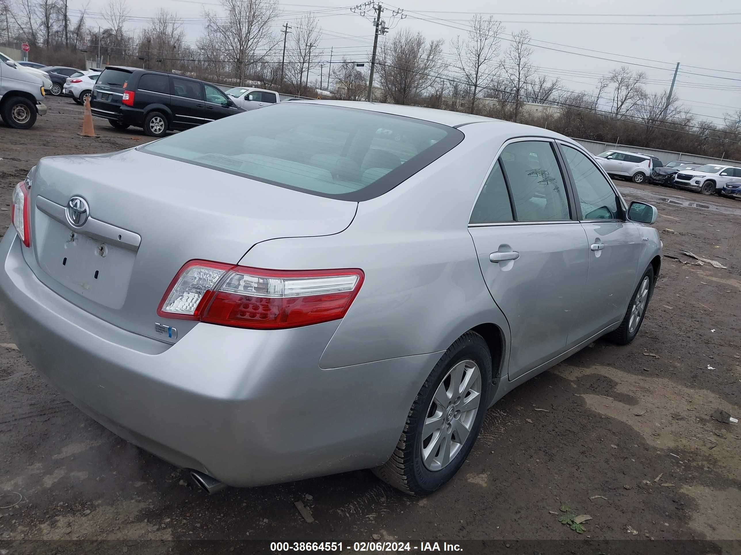 Photo 3 VIN: 4T1BB46K67U010744 - TOYOTA CAMRY 