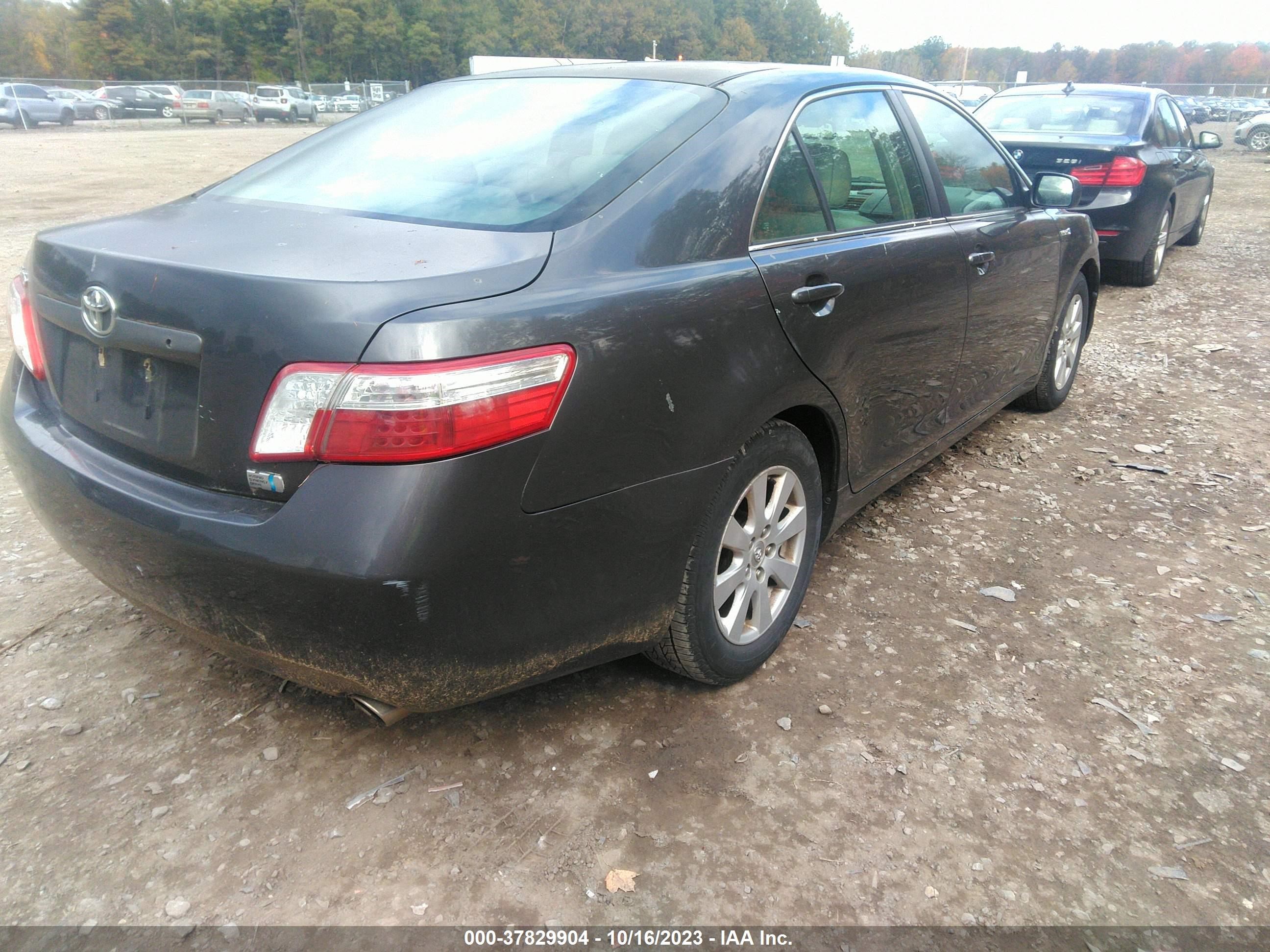 Photo 3 VIN: 4T1BB46K78U058576 - TOYOTA CAMRY 