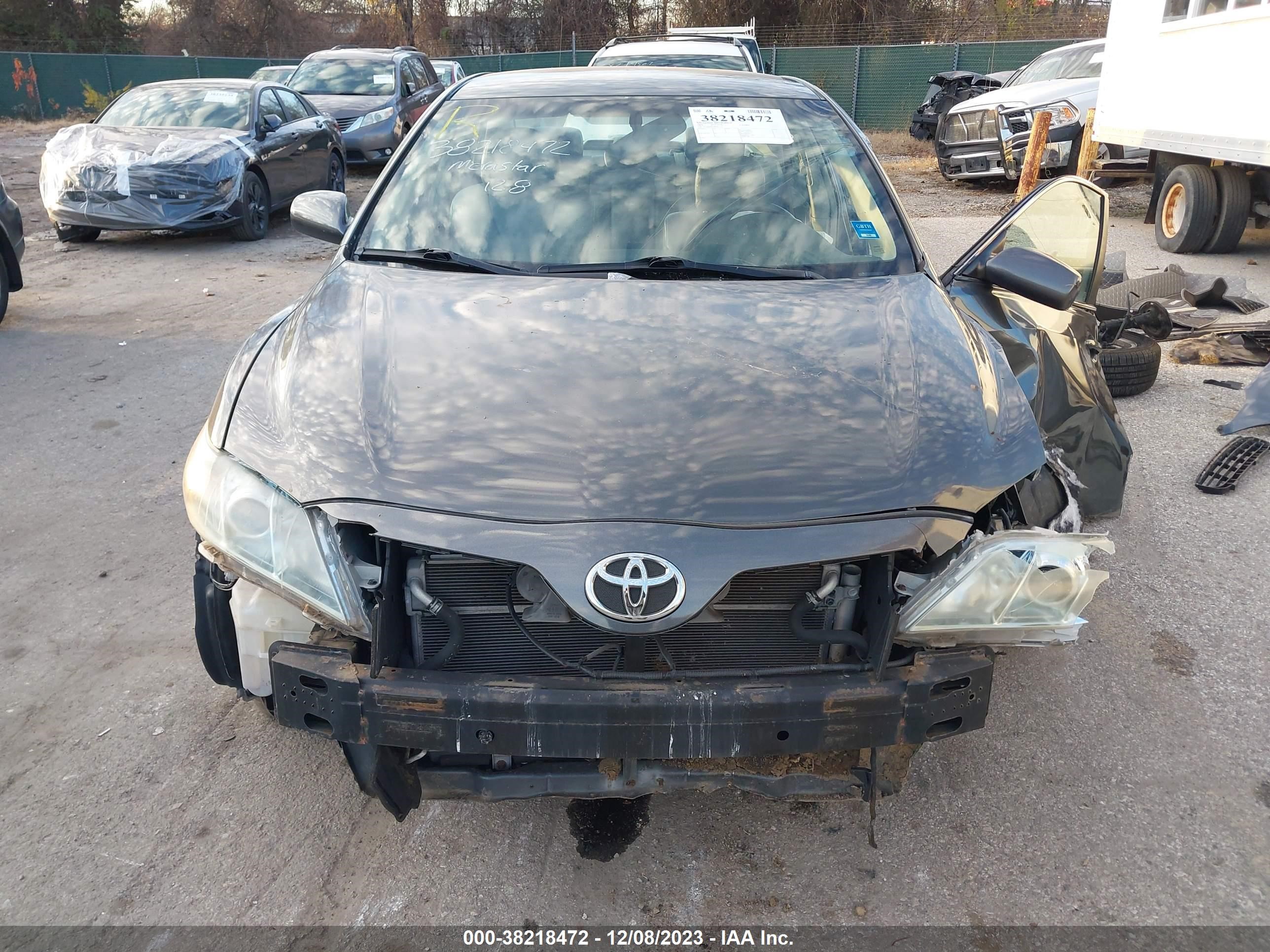 Photo 11 VIN: 4T1BB46K88U051717 - TOYOTA CAMRY 